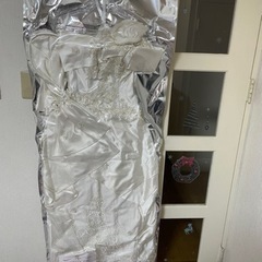 値下げしました。39,000→19,800円。㊗️ご結婚‼︎美品‼︎ウェディングドレス‼︎業者クリーニング済真空パック保存‼︎の画像