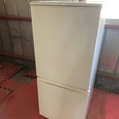 ♦️SHARPノンフロン冷凍冷蔵庫 【2015年製】SJ-D14A-S