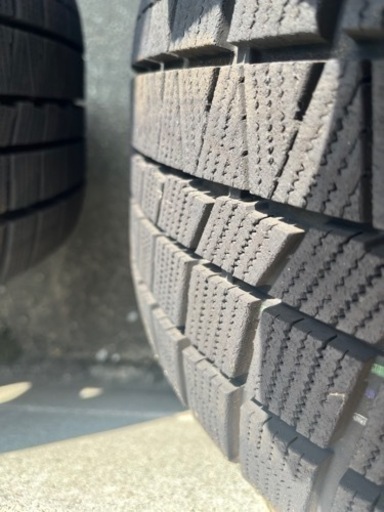 車のパーツ タイヤ、ホイール