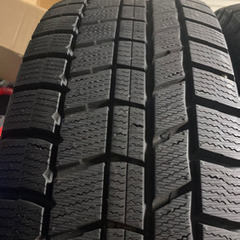 ほぼ新品　スタッドレス　15インチ