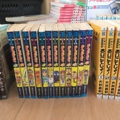 マンガまとめ売り100冊くらいの画像
