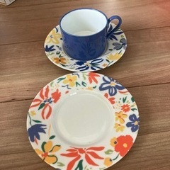 カップ＆ソーサー　何か購入してくれた方に