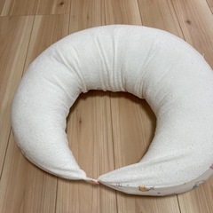 子供用品 産後用品 授乳クッションの画像