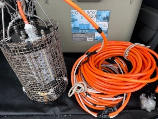 水中集魚灯　漁船　釣り