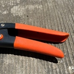 【取引完了】ゴールデンスター 鋏 回転式 芝生鋏　芝刈りハサミの画像