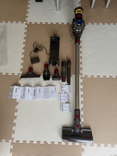 ダイソン掃除機  dyson  V7  中古品  早い者勝ち‼️取引中‼️