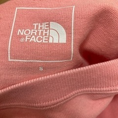 THE NORTH FACE  tシャツ　ピンクsの画像