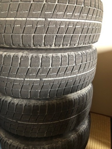 車のパーツ タイヤ、ホイール