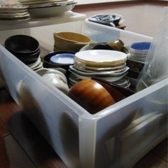 【現在お話し中】食器(陶器、漆器、ガラス)の画像