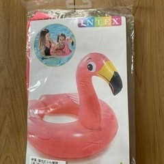 新品未開封　インテックス浮き輪とドリンクホルダーの画像