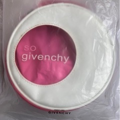 givenchy化粧ポーチ【未使用】の画像