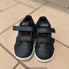 adidas キッズスニーカー　14センチ