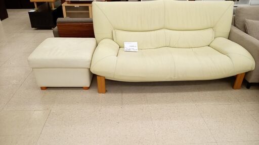 店長値引き★ジモティ割あり★ カリモク 3人掛けソファー クリーム H×D×W クリーニング済み TJ6205