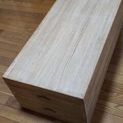 桐の衣裳箱