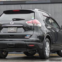 ★低走行4.6万㌔！H27年！エクストレイル 上級【2.0 20XハイブリッドEブレーキPKG】電動リアゲート！シートヒーター！ルーフレール！★の画像