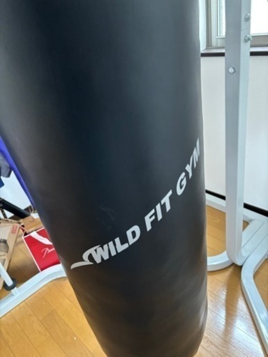 WILD FIT サンドバッグ　グローブ付き