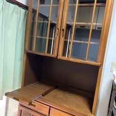 食器棚の画像