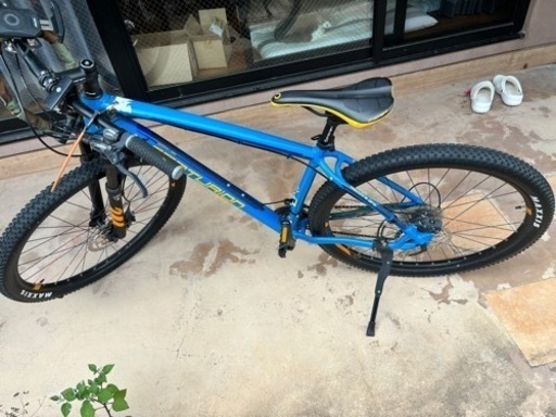 自転車 マウンテンバイク