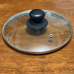 ガラス製の鍋ぶた