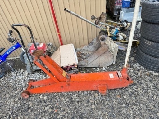 GARAGE JACK　ガレージ　ジャッキ　3トン　3ｔ　高さ　約120～610mm　乗用車　小型トラック　フロアジャッキ