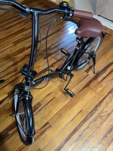 新品未使用　自転車折りたたみ20型黒　トレーディア