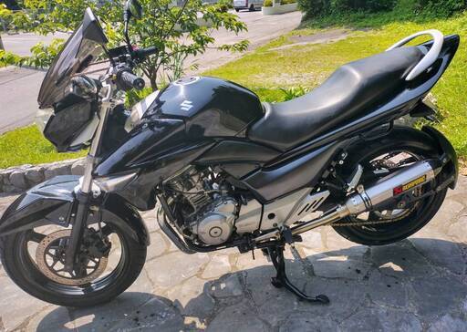 スズキ　GSR250