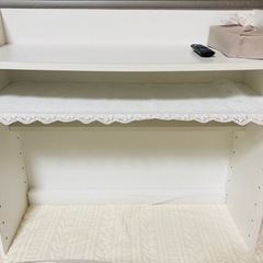 高さ調整可能デスクの画像