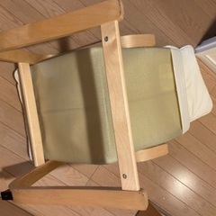 IKEA ポエング　子供用椅子の画像