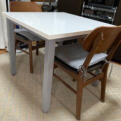 ニトリのダイニングテーブルと別メーカーのチェア2脚セット