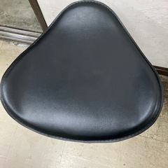 O2406-043 バーカウンターチェア② 昇降式 動作確認済み キズ汚れサビ有りの画像