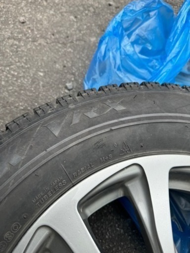 車のパーツ タイヤ、ホイール
