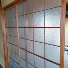 ガラス引き戸