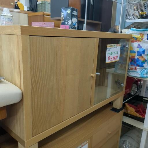 IKEA☆ガラス扉付TV台、家具 美品、収納家具【浜村鹿野温泉ICから3分 買取本舗 宮本リサイクル 営業時間9～19時 定休日水曜のみ←連絡できませんm(_ _)m】