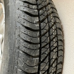 車のパーツ タイヤ、ホイールの画像