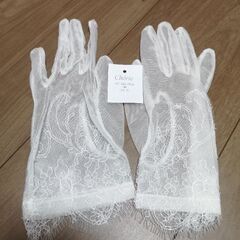 ウェディングドレスの補正下着・インナー・グローブセットの画像