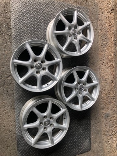 トヨタ　エスティマ純正ホイール