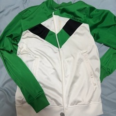 adidas トラックジャケット