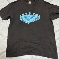 supreme Tシャツ　Mサイズ