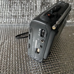 10代に触れて欲しい。機器。ポケベル以前の遺跡レベルな音楽再生器　🎧🎧🎧SONY  カセットプレーヤー　ラジオチューナー付きの画像