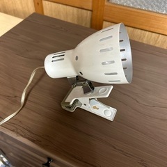 クリップライト白の画像