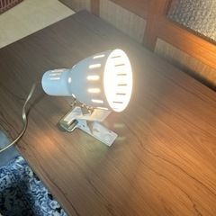 クリップライト白の画像