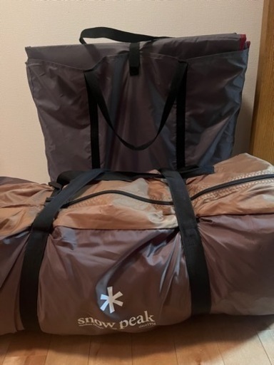 エルフィールド　と　グランドシート