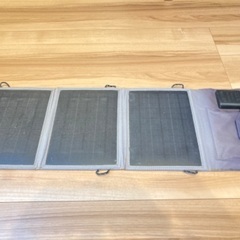 ソーラーバッテリー 充電器 発電 パネル　持ち運び ポータブル