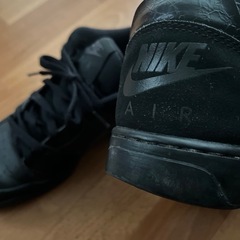 ☂️防水【NIKE27.0】黒スニーカーの画像