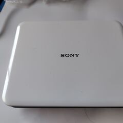 ポータブルDVDプレーヤー