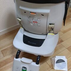 エールベベ　チャイルドシートの画像