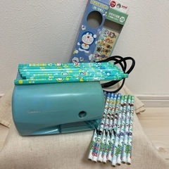 電動鉛筆削り機　鉛筆16本つき！