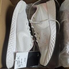 ナイキ（NIKE） レボリューション 5 GS キッズシューズ BQ5671021-021  22.5cmの画像