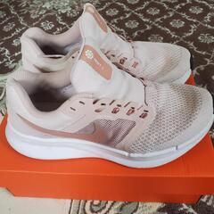 ナイキ ラン スウィフト 3 NIKE W RUN SWIFT 3 DR2698-600  23cmの画像