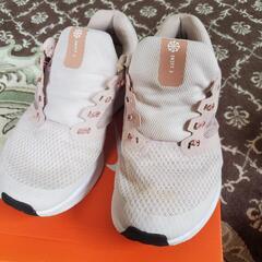 ナイキ ラン スウィフト 3 NIKE W RUN SWIFT 3 DR2698-600  23cmの画像